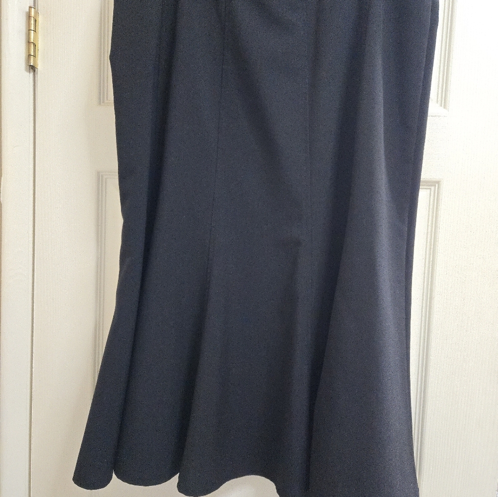 Dressbarn Women's 18 Elegant Black Skirt